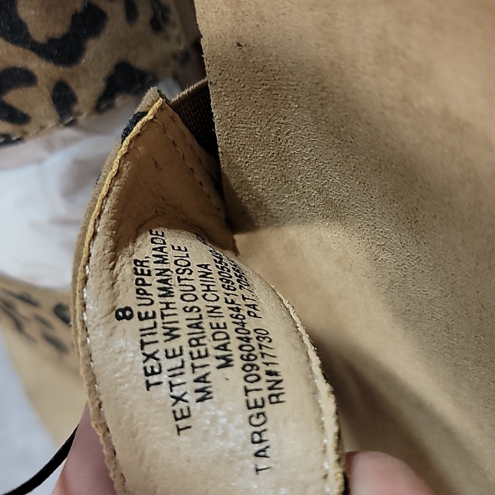 Universal Thread Agnes Brown - Picture 8 of 8